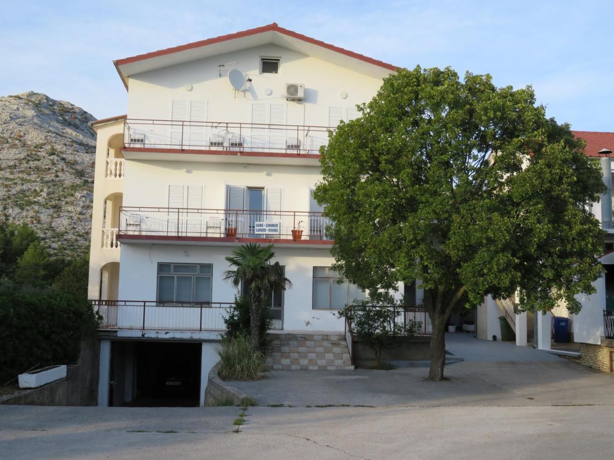 Apartmani Mm Starigrad Paklenica Exterior photo