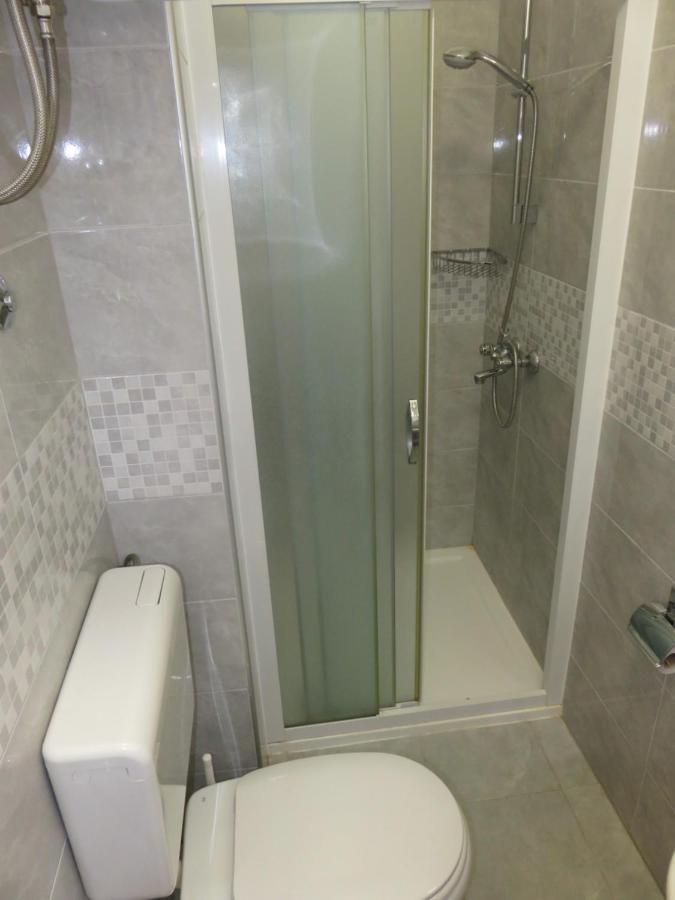 Apartmani Mm Starigrad Paklenica Exterior photo