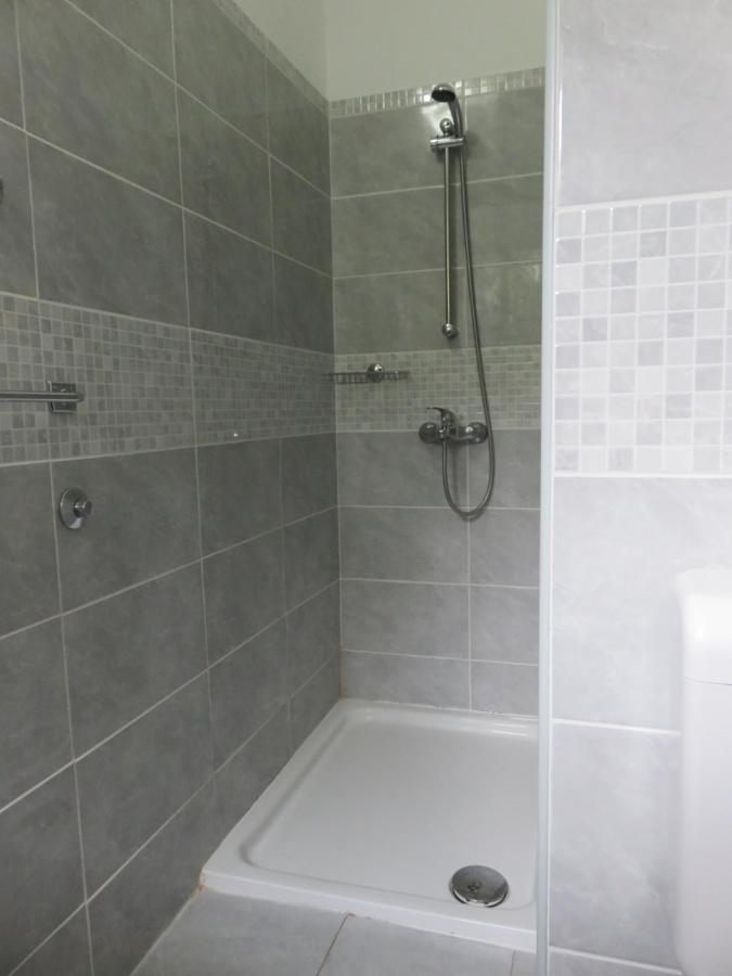 Apartmani Mm Starigrad Paklenica Exterior photo
