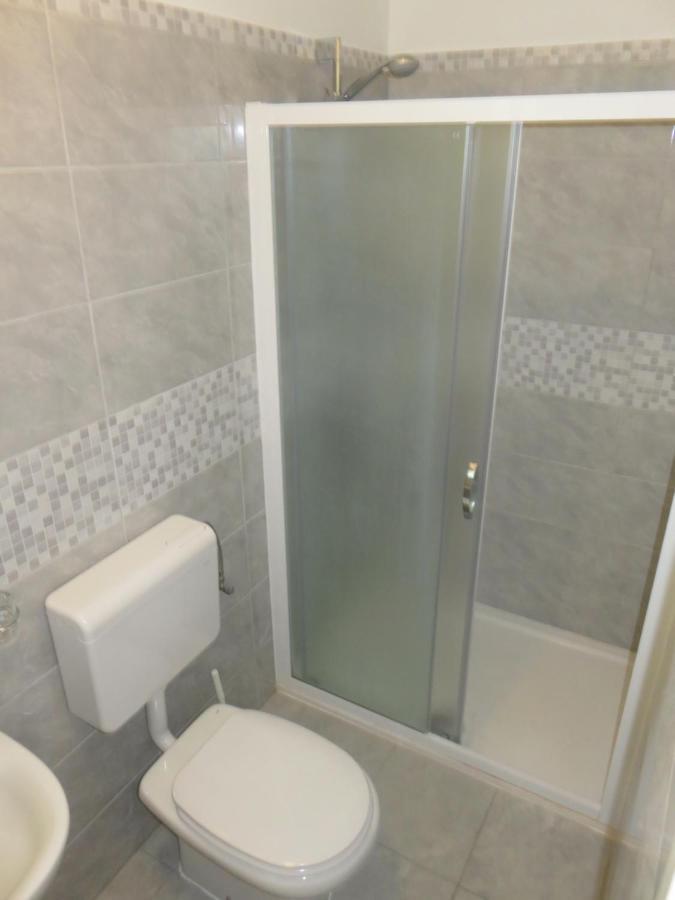 Apartmani Mm Starigrad Paklenica Exterior photo